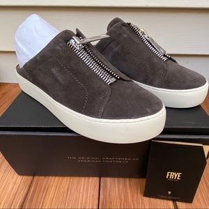 NWT FRYE Lena Zip suede mules size 7.5